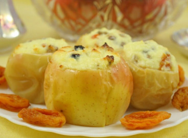 Яблоки с творогом, запеченные в духовке